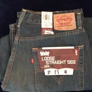 Levi’s loose straight 569